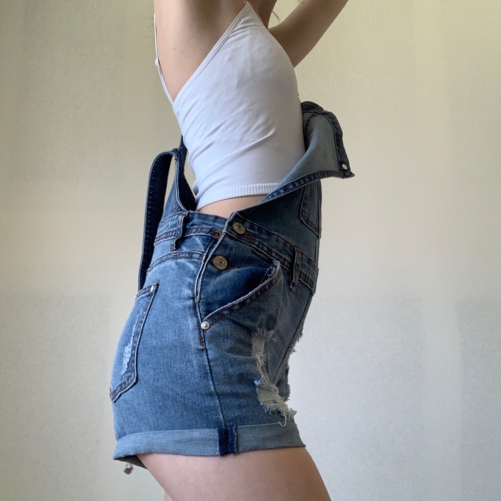 Distressed Overalls💙 - Picture 3 of 5
